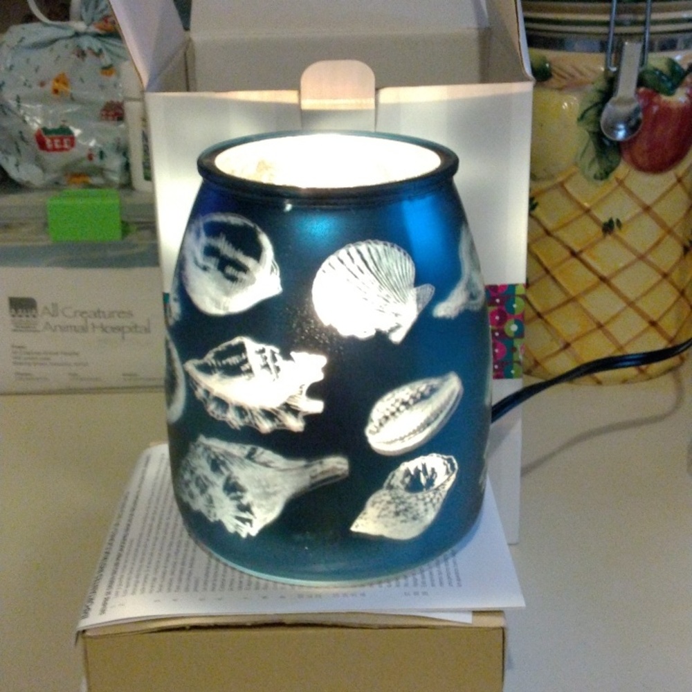 NIB Scentsy Tide Pool Warmer